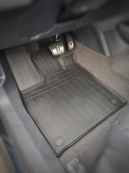 Резиновые коврики Volkswagen ID5 (2021-...) комплект из 4 штук (Stingray). Фото 7