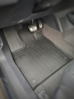 Резиновые коврики Volkswagen ID5 (2021-...) комплект из 4 штук (Stingray). Фото 7