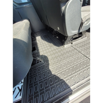 Коврики в салон Ford Transit (2014-...) пассажир (3-й ряд) (Avto-Gumm). Фото 3