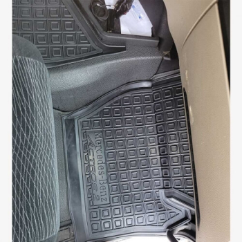 Коврики в салон Mercedes Benz ACTROS Mp4 (2011-2018) не плоское дно (Avto-Gumm). Фото 10