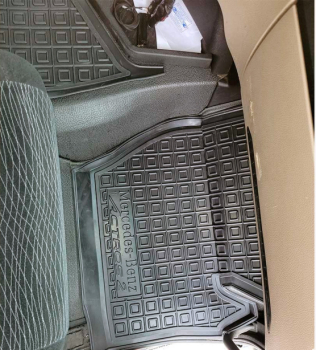 Коврики в салон Mercedes Benz ACTROS Mp4 (2011-2018) не плоское дно (Avto-Gumm). Фото 16