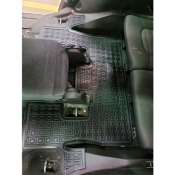 Коврики в салон Nissan Pathfinder III (R51) (2005-2014) 3 ряд Резиновые (Avto-Gumm). Фото 2
