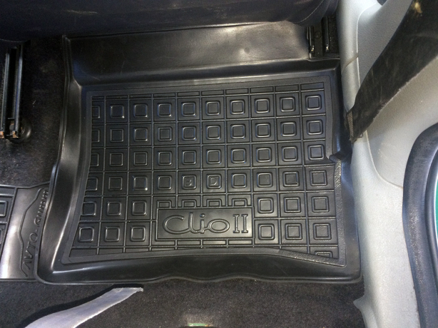 Коврики в салон Renault Clio II (1998-2005) 3-х дверное (Avto-Gumm). Фото 12