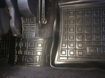 Коврики в салон Renault Clio II (1998-2005) 3-х дверное (Avto-Gumm). Фото 14