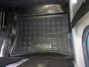 Коврики в салон Renault Clio II (1998-2005) 3-х дверное (Avto-Gumm). Фото 12
