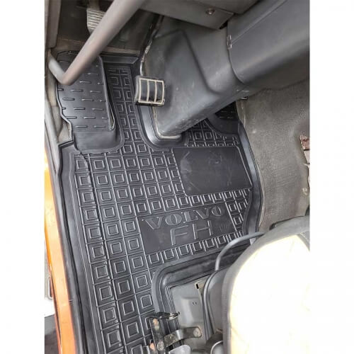 Коврики в салон Volvo FH (2002-2012) Резиновые (Avto-Gumm)