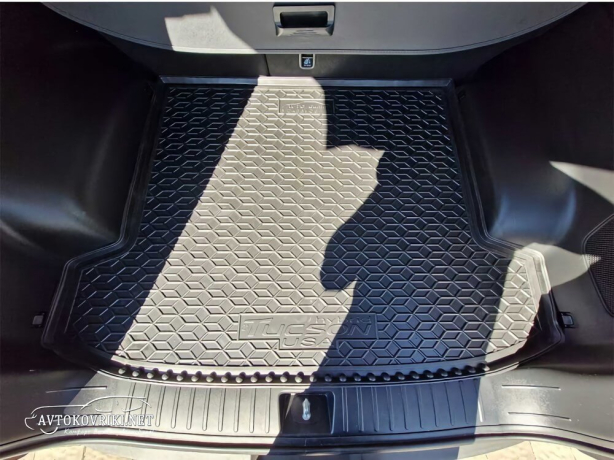 Коврик в багажник для Hyundai Tucson (NX4) (2021-...) USA (гибрид) (AVTO-Gumm)