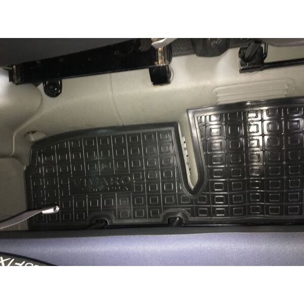 Коврики в салон Renault Trafic 2 02-/Opel Vivaro 02- (2-й ряд) (Avto-Gumm). Фото 2