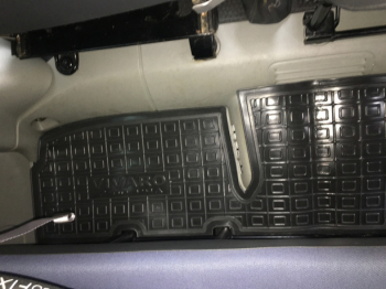 Коврики в салон Renault Trafic 2 02-/Opel Vivaro 02- (2-й ряд) (Avto-Gumm). Фото 6