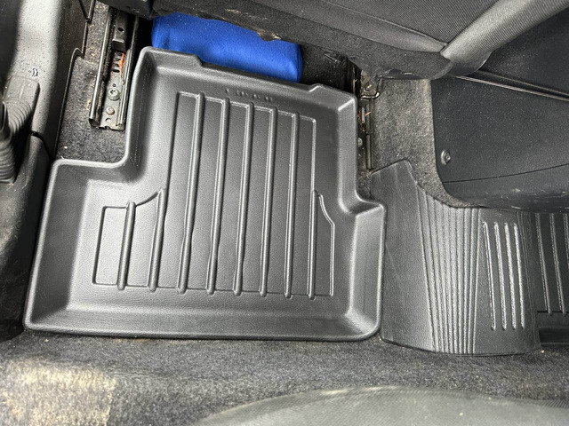 3D коврики NISSAN Qashqai (2007-2014) с бортиками 30 мм (Stingray). Фото 5
