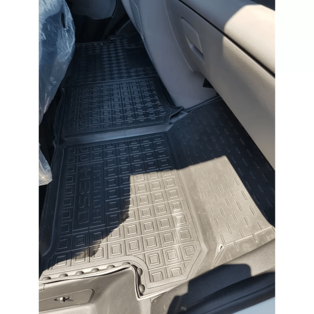Автомобильные коврики в салон Hyundai H350 2014- (1+1) Резиновые (Avto-Gumm). Фото 3
