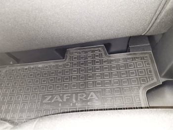 Автомобильные коврики в салон Opel Zafira Life 2019- 2-й ряд Business Base 8м AVTO-Gumm. Фото 2