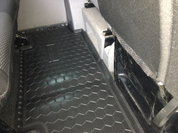 Автомобильные коврики в салон Volkswagen T5 Caravelle 2010- (2-й ряд) без печки (Avto-Gumm). Фото 4