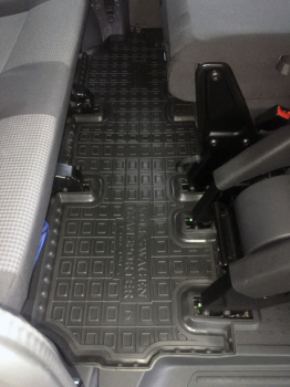Автомобильные коврики в салон Volkswagen T5/T6 Transporter 2003- 3-й ряд (Avto-Gumm). Фото 2