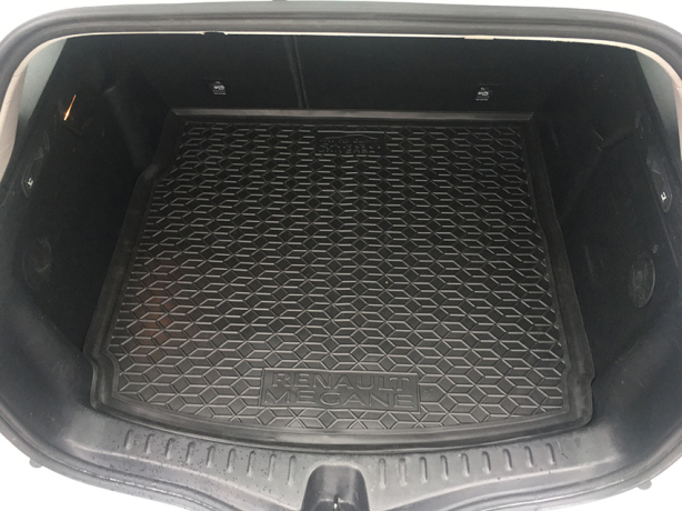 Автомобильный коврик в багажник Renault Megane 4 2016- Universal Cargo (Avto-Gumm)