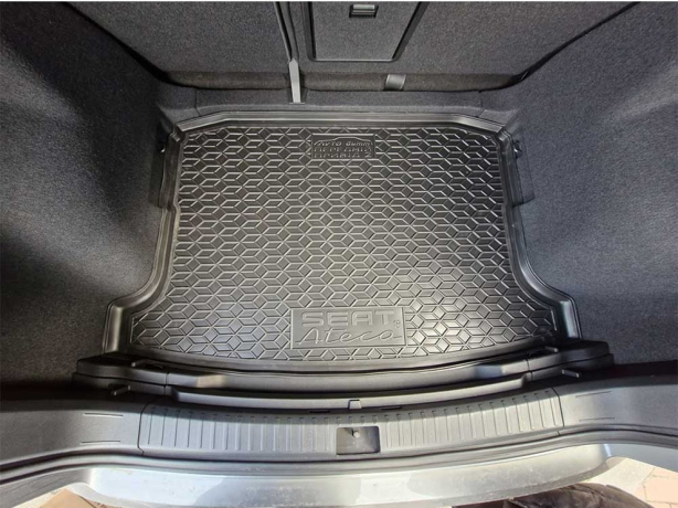 Автомобильный коврик в багажник Seat Ateca 2016- 2wd с ушами (Avto-Gumm). Фото 2