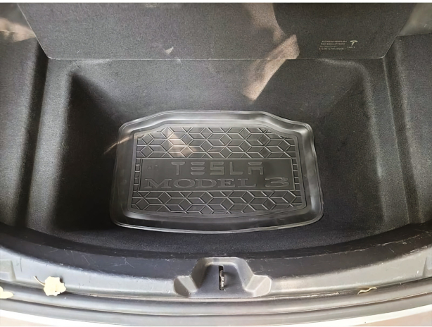 Автомобильный коврик в багажник Tesla Model 3 2017- нижний (Avto-Gumm)