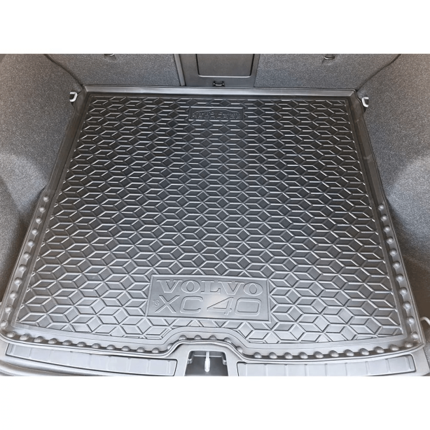 Автомобильный коврик в багажник Volvo XC40 17-/XC40 Recharge 20- (Avto-Gumm)