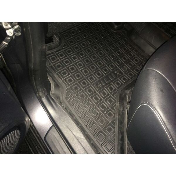 Коврики в салон Toyota Hilux VIII (2015–...) Avto-Gumm. Фото 6