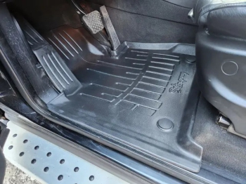 3D килимки BMW X5 (E53) (1999-2006) з бортиками 30 мм (Stingray). Фото 3