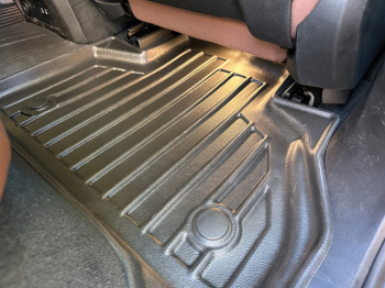 3D килимки BMW X5 (G05) (2018-...) з бортиками 30 мм (Stingray). Фото 9