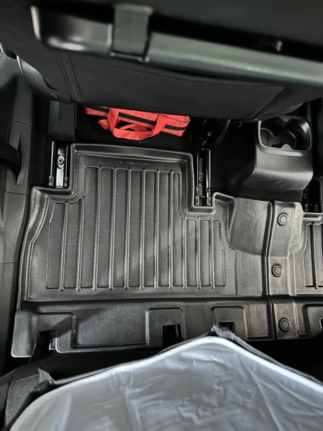 3D килимки Citroen Berlingo III (2018-...) з підлокітником з бортиками 30 мм (Stingray). Фото 4