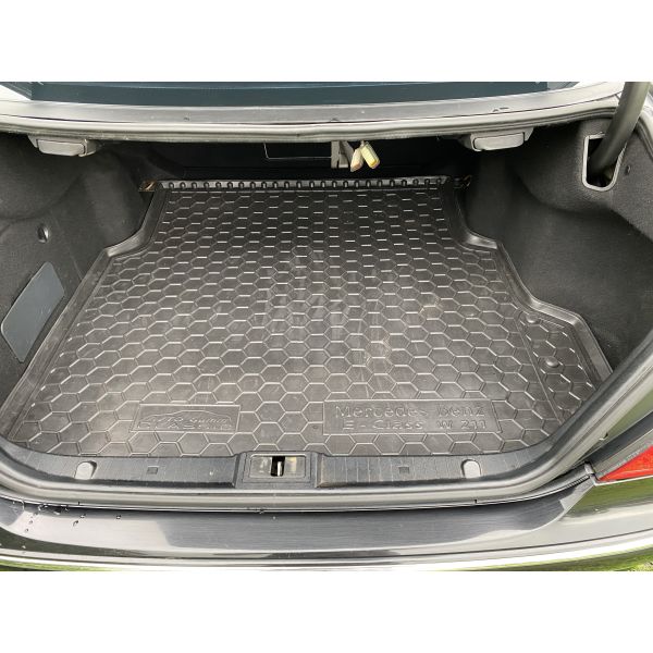 Коврик в багажник Mercedes E (W211) 2002- Sedan (Avto-Gumm). Фото 2