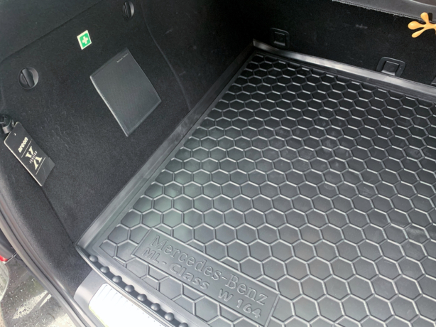Килимок в багажник для Mercedes ML (W164) 2005- (Avto-Gumm). Фото 5