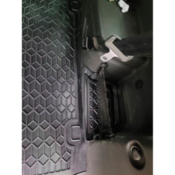Коврик в багажник Nissan Pathfinder III (R51) (2005-2014) с ухом Avto-Gumm. Фото 3