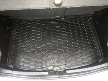 Коврик в багажник Toyota Yaris 2011- нижний Avto-Gumm. Фото 2