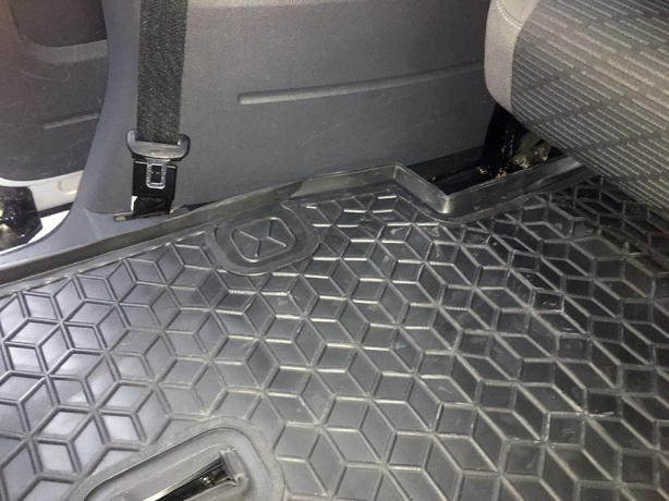 Коврик в багажник Volkswagen Caddy Maxi 2004- 7 мест (Avto-Gumm). Фото 7