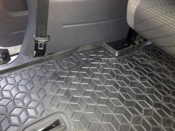 Коврик в багажник Volkswagen Caddy Maxi 2004- 7 мест (Avto-Gumm). Фото 7