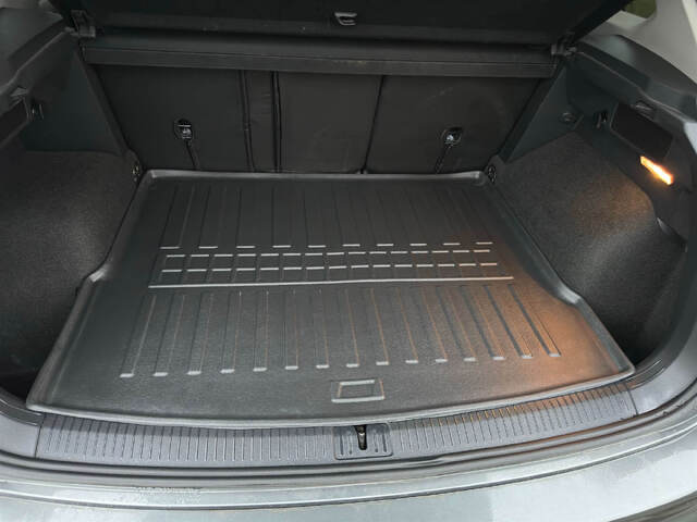Килимок в багажник для Volkswagen Tiguan II (2015-...) (5 seats)  з бортиками 30 мм (Stingray). Фото 2