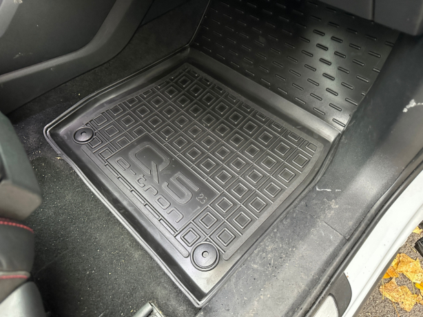 Коврики в салон Audi Q5 e-tron (2021-...) (Avto-Gumm). Фото 6