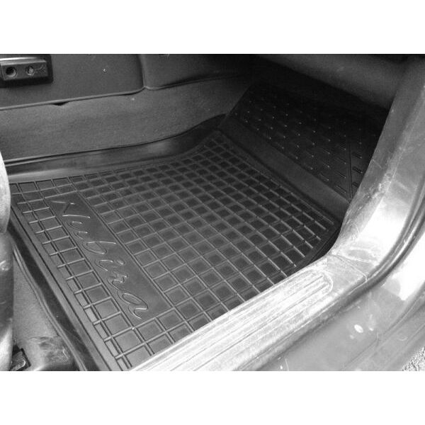 Резиновые коврики в салон Daewoo Nubira (1997-2003) Avto-Gumm. Фото 2