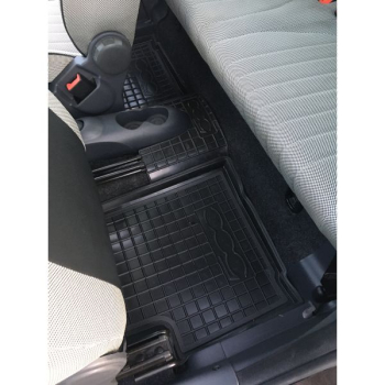 Резиновые коврики в салон Fiat 500 (2007-...) Avto-Gumm. Фото 6
