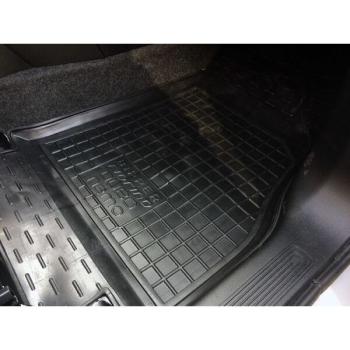 Коврики в салон Fiat Qubo/Fiorino 08-/Citroen Nemo 07-/Peugeot Bipper 08- (Avto-Gumm). Фото 10