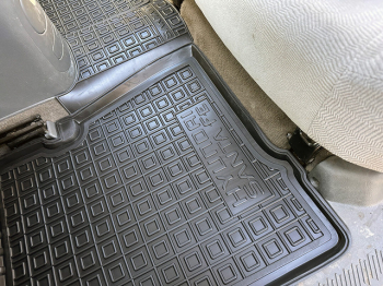 Коврики в салон Hyundai Santa Fe I (SM) (2001-2006) (Avto-Gumm). Фото 14