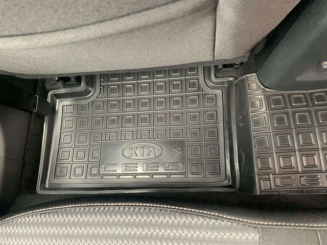 Резиновые коврики в салон Kia Ceed III (2018-...) Avto-Gumm. Фото 5