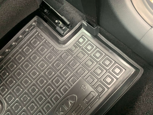Резиновые коврики в салон Kia Ceed III (2018-...) Avto-Gumm. Фото 8