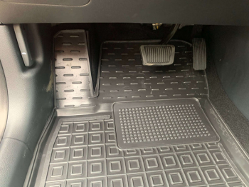 Резиновые коврики в салон Kia Ceed III (2018-...) Avto-Gumm. Фото 3