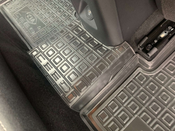 Резиновые коврики в салон Kia Ceed III (2018-...) Avto-Gumm. Фото 6