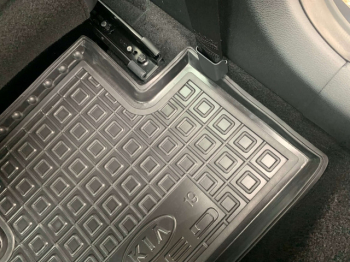 Резиновые коврики в салон Kia Ceed III (2018-...) Avto-Gumm. Фото 8