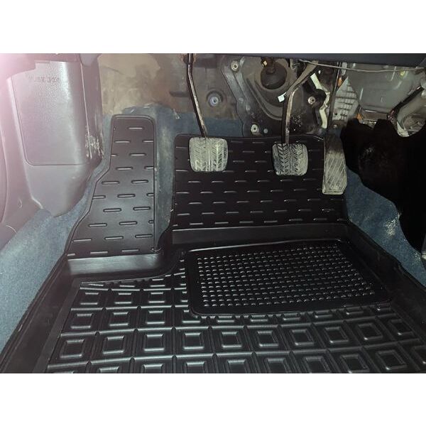 Резиновые коврики в салон Mazda 323 BA 1994-1998 Avto-Gumm. Фото 3