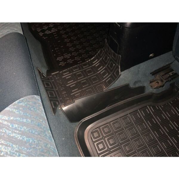 Резиновые коврики в салон Mazda 323 BA 1994-1998 Avto-Gumm. Фото 6