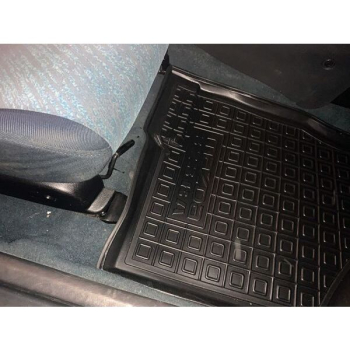 Резиновые коврики в салон Mazda 323 BA 1994-1998 Avto-Gumm. Фото 8