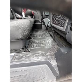 Коврики в салон Mercedes Benz W447 Vito III 2014-... 2-й ряд Avto-Gumm. Фото 6