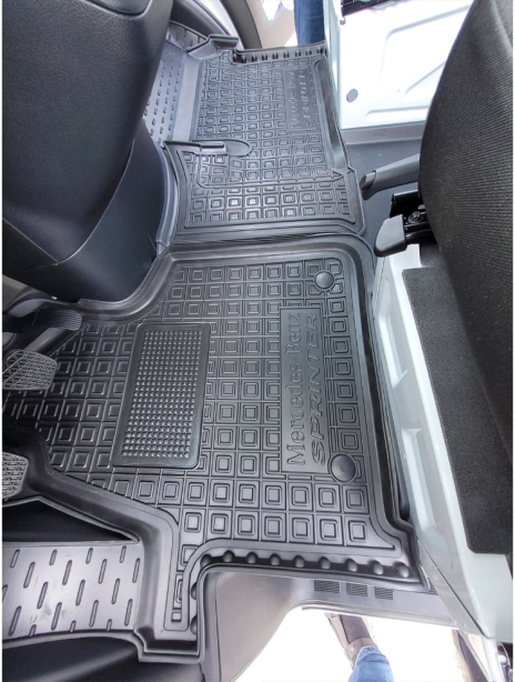 Коврики в салон Mercedes Benz W907 Sprinter III (2018-...) (1plus2) (Avto-Gumm). Фото 16