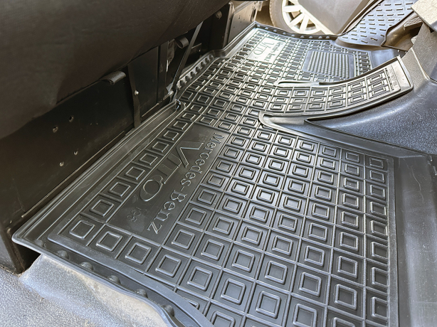 Коврики в салон Mercedes W638 Vito I (1995-2003) суцільный (Avto-Gumm). Фото 18