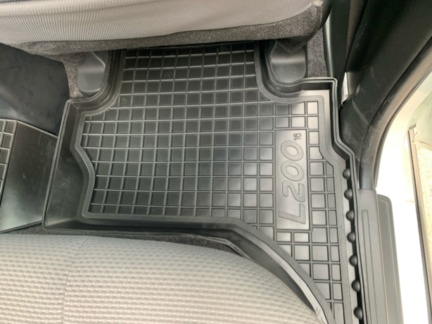 Коврики в салон Mitsubishi L200 (KAOT) 2006-2015 арабская версия Avto-Gumm. Фото 11